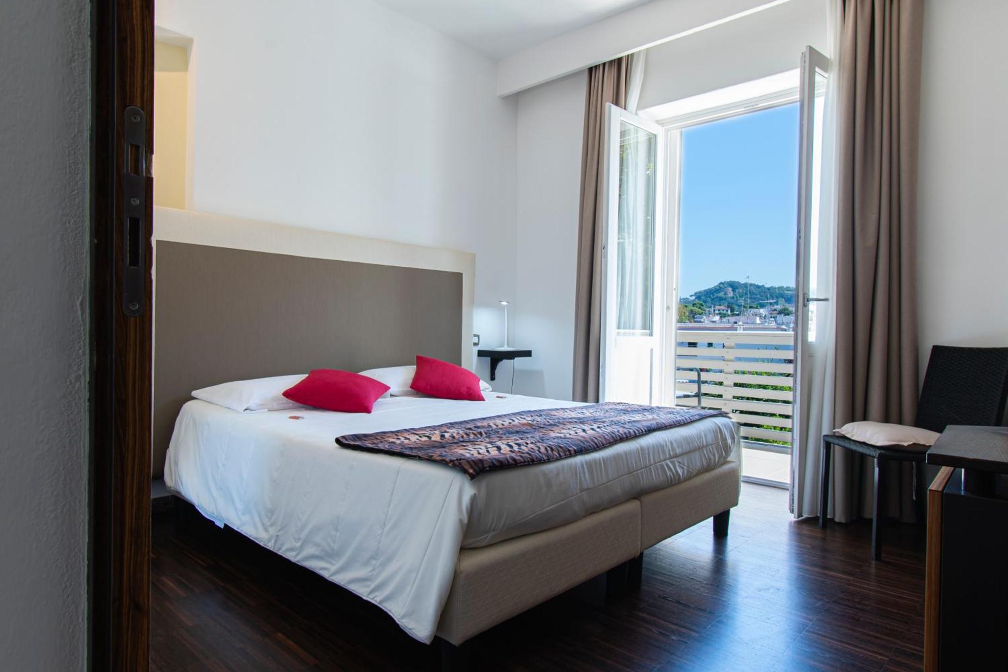 Marina 10 Design Hotel & Spa Casamicciola Terme Ngoại thất bức ảnh