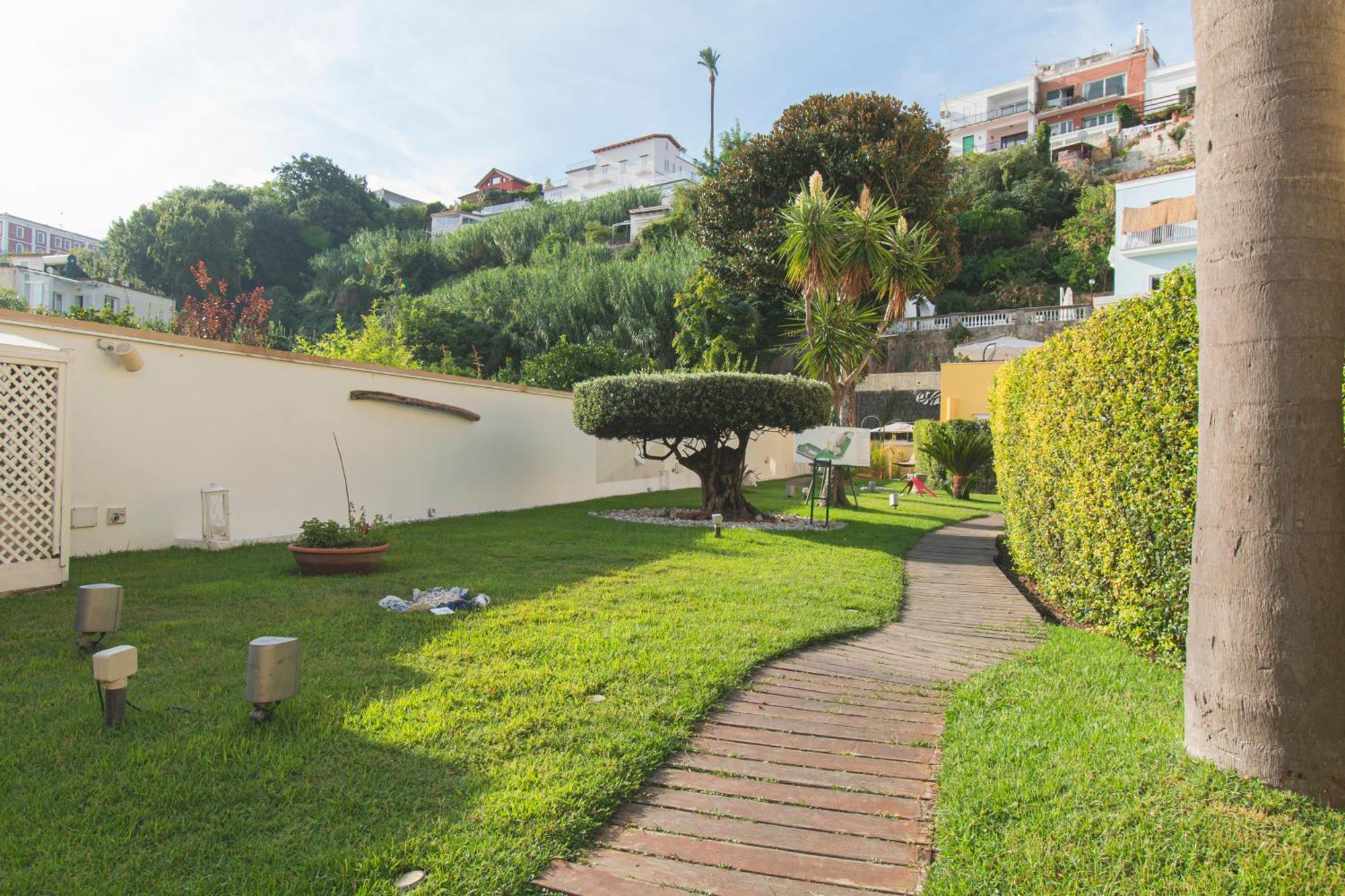 Marina 10 Design Hotel & Spa Casamicciola Terme Ngoại thất bức ảnh