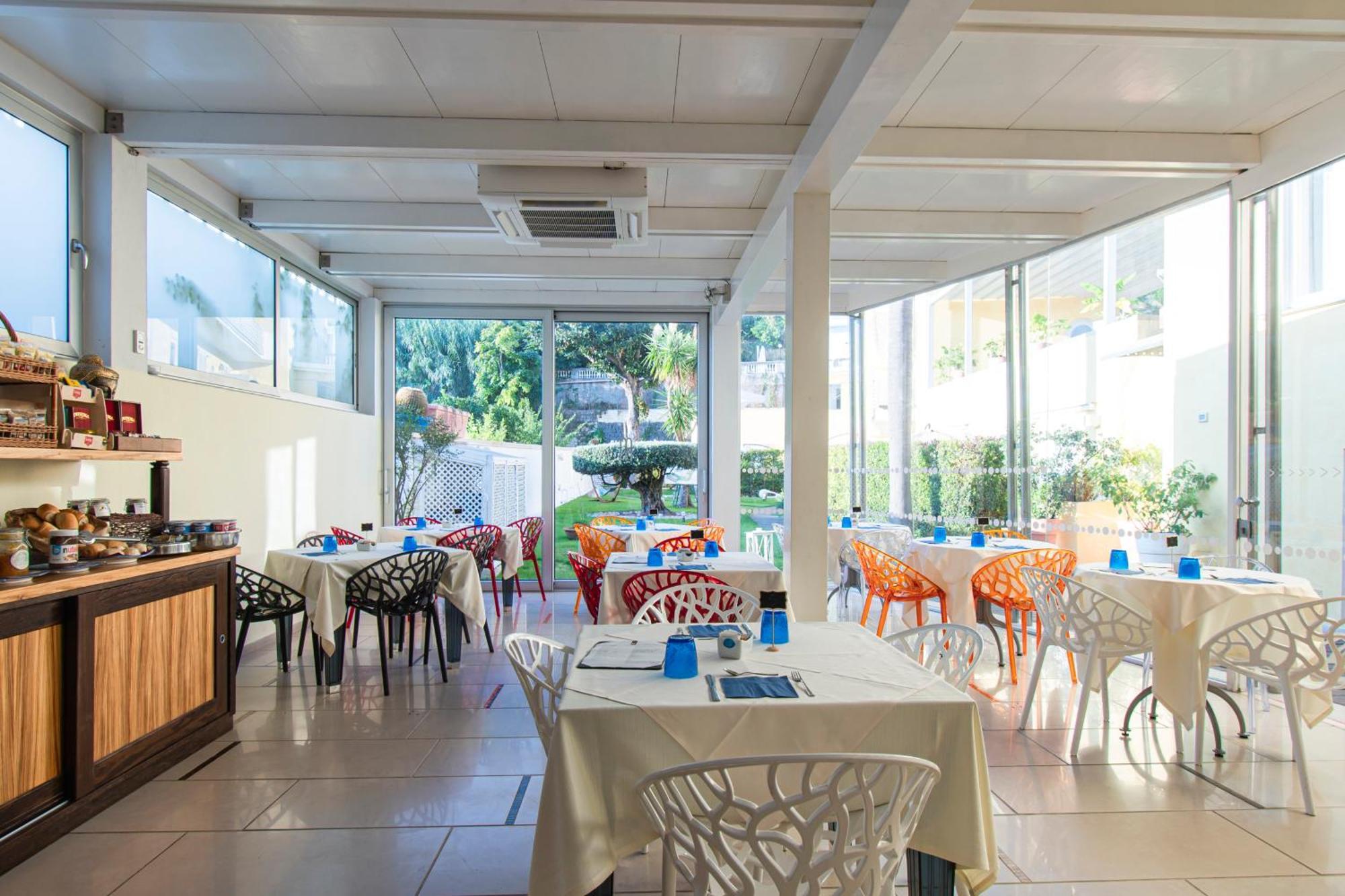 Marina 10 Design Hotel & Spa Casamicciola Terme Ngoại thất bức ảnh