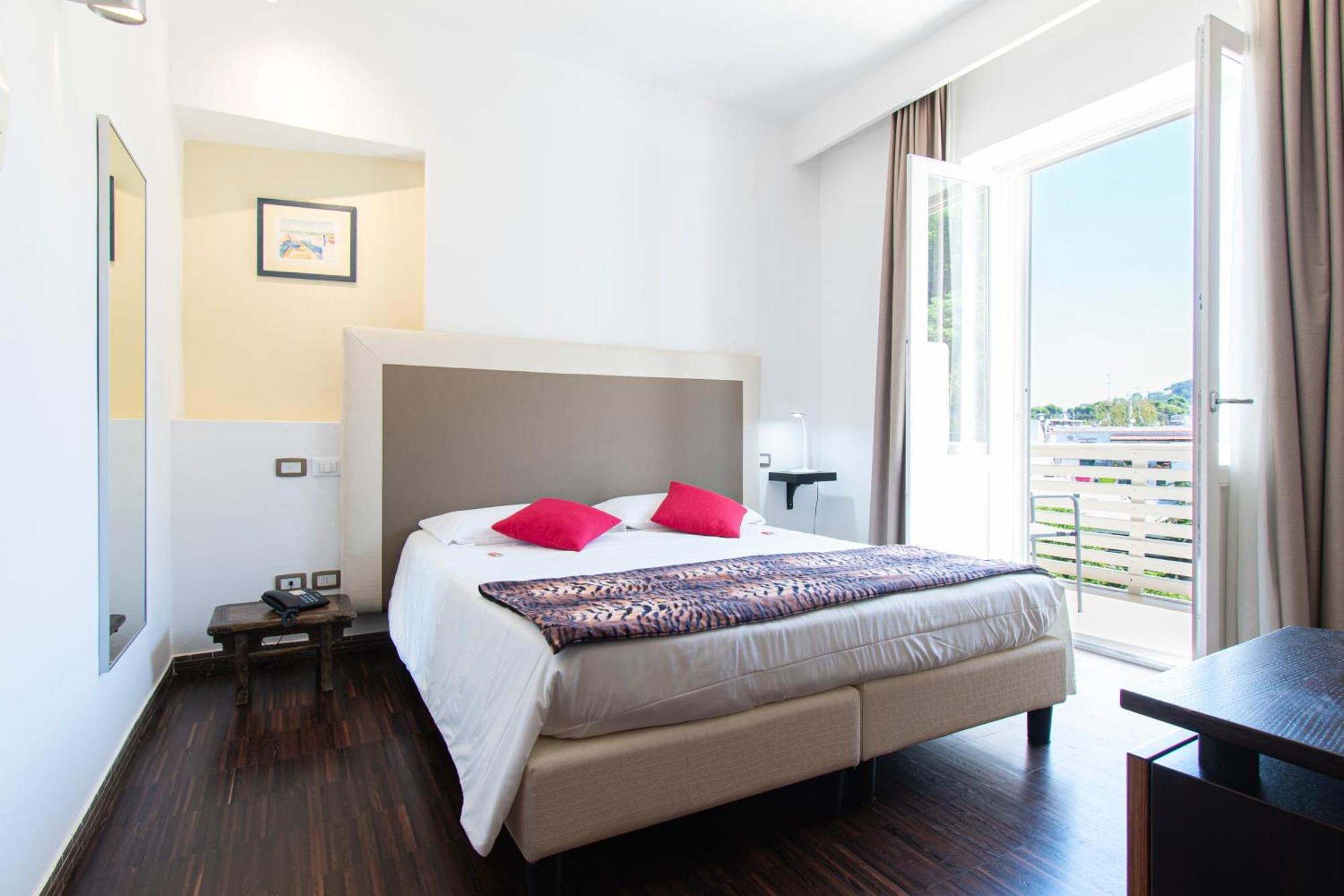 Marina 10 Design Hotel & Spa Casamicciola Terme Ngoại thất bức ảnh